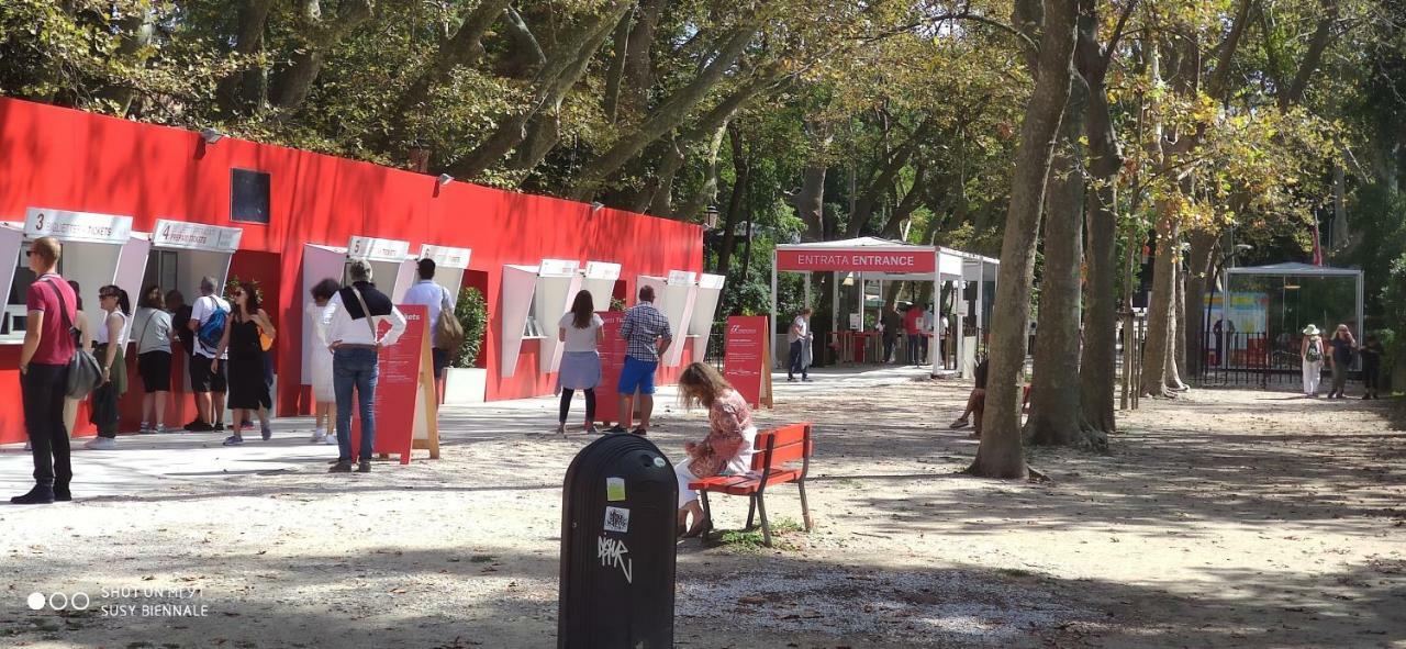 Susy Biennale - Canal View And Garden Appartement *